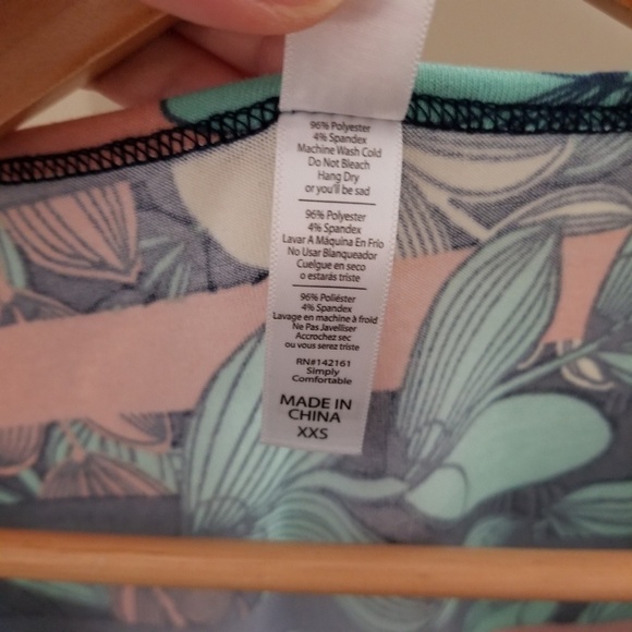 LulaRoe Floral Leaf Patterned Side Knot Tunic XXS - Picture 7 of 7